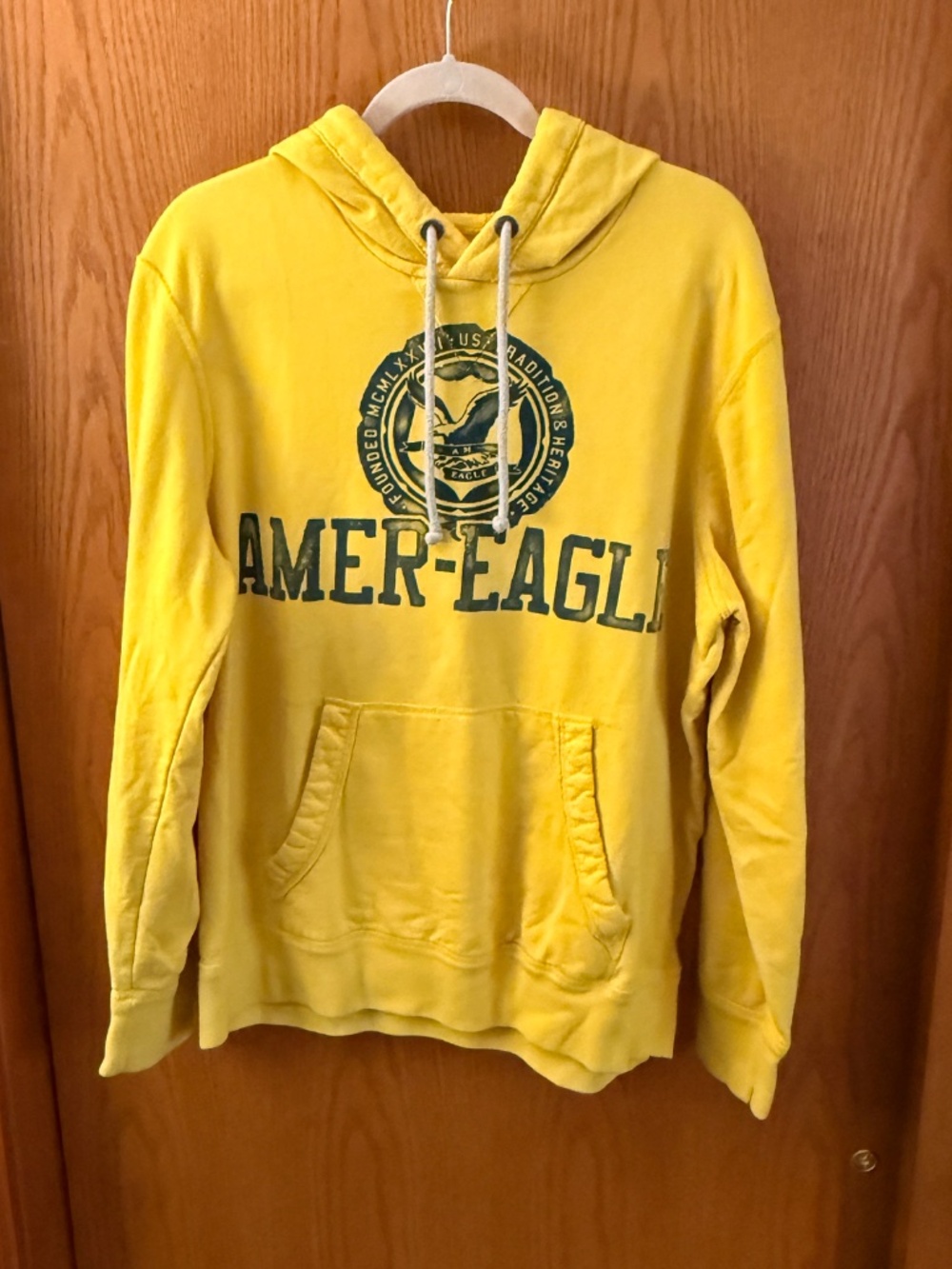 Mens XL American Eagle Outfitters yellow hoodie